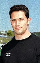 Murofushi lowers own Japanese hammer record